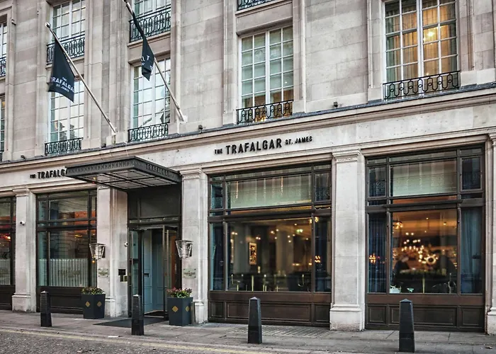The Trafalgar St. James, London Curio Collection By Hilton