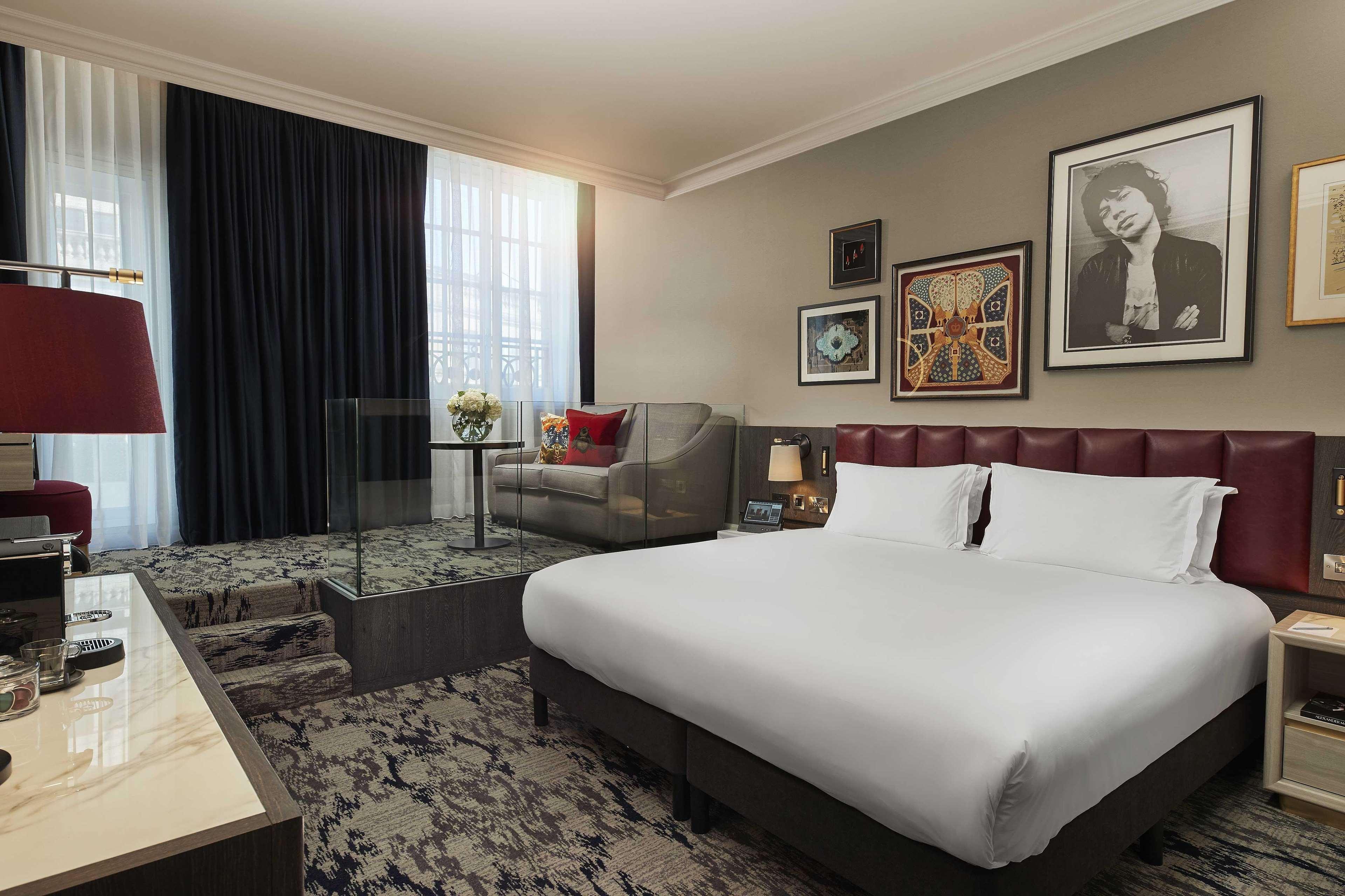 Hotel The Trafalgar St. James, Curio Collection By Hilton Londres