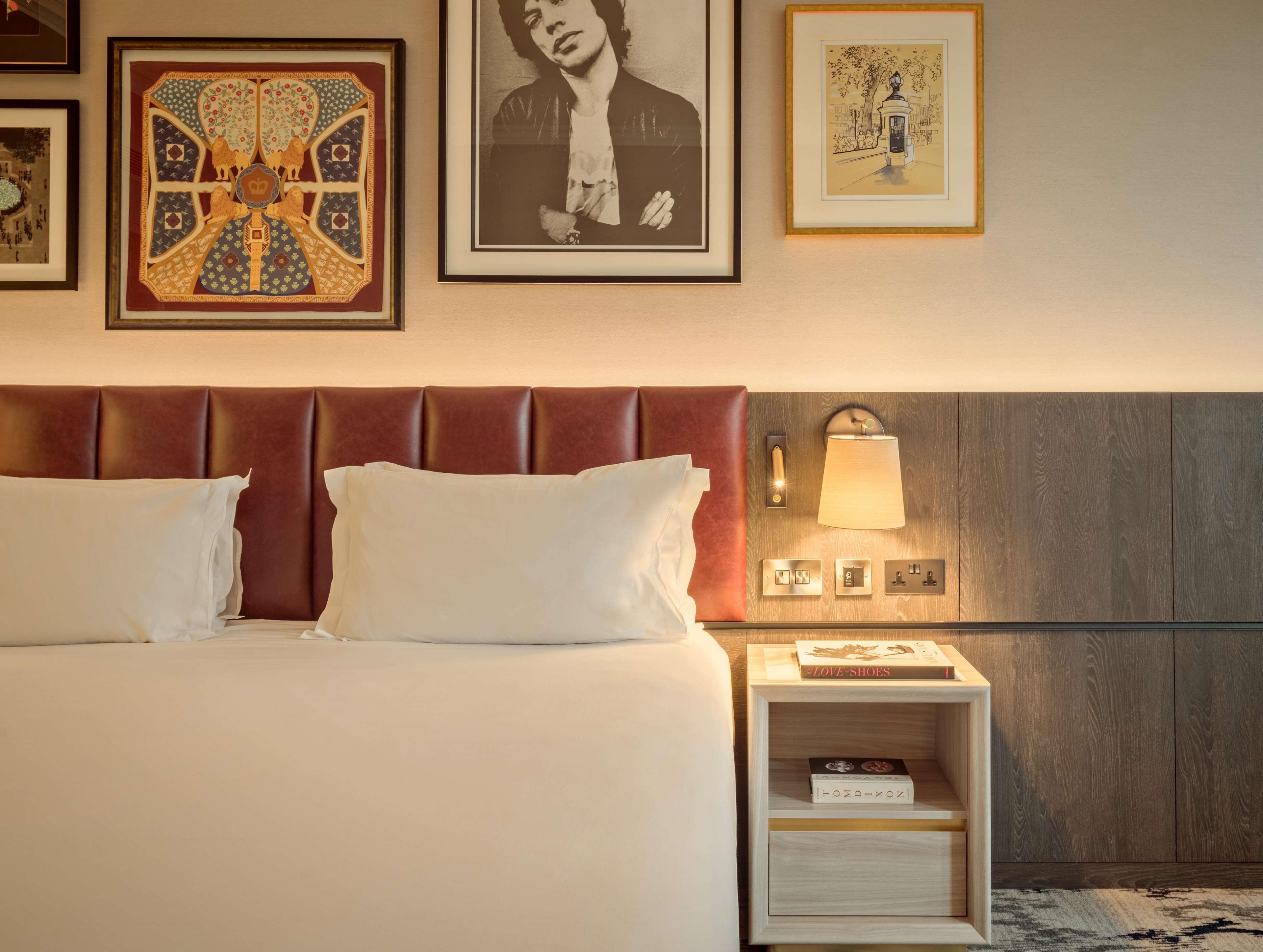 The Trafalgar St. James, Curio Collection By Hilton 5* Londres