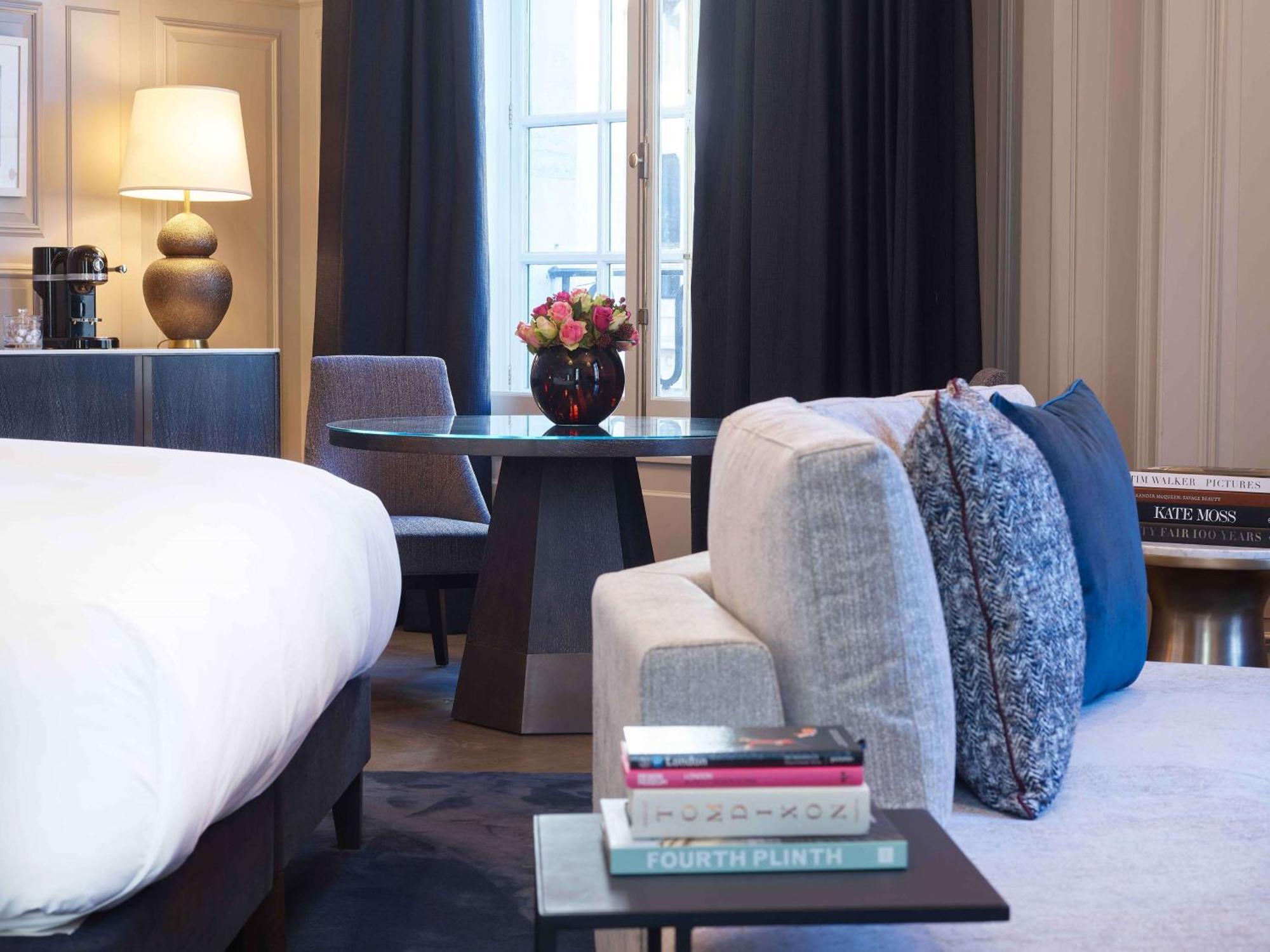 The Trafalgar St. James, Curio Collection By Hilton Londres