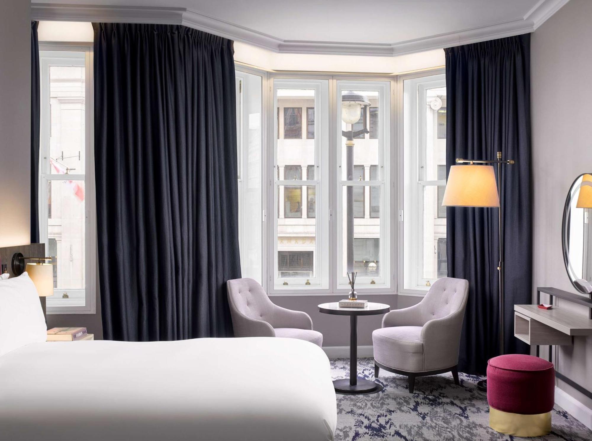 The Trafalgar St. James, Curio Collection By Hilton Hotel Londen