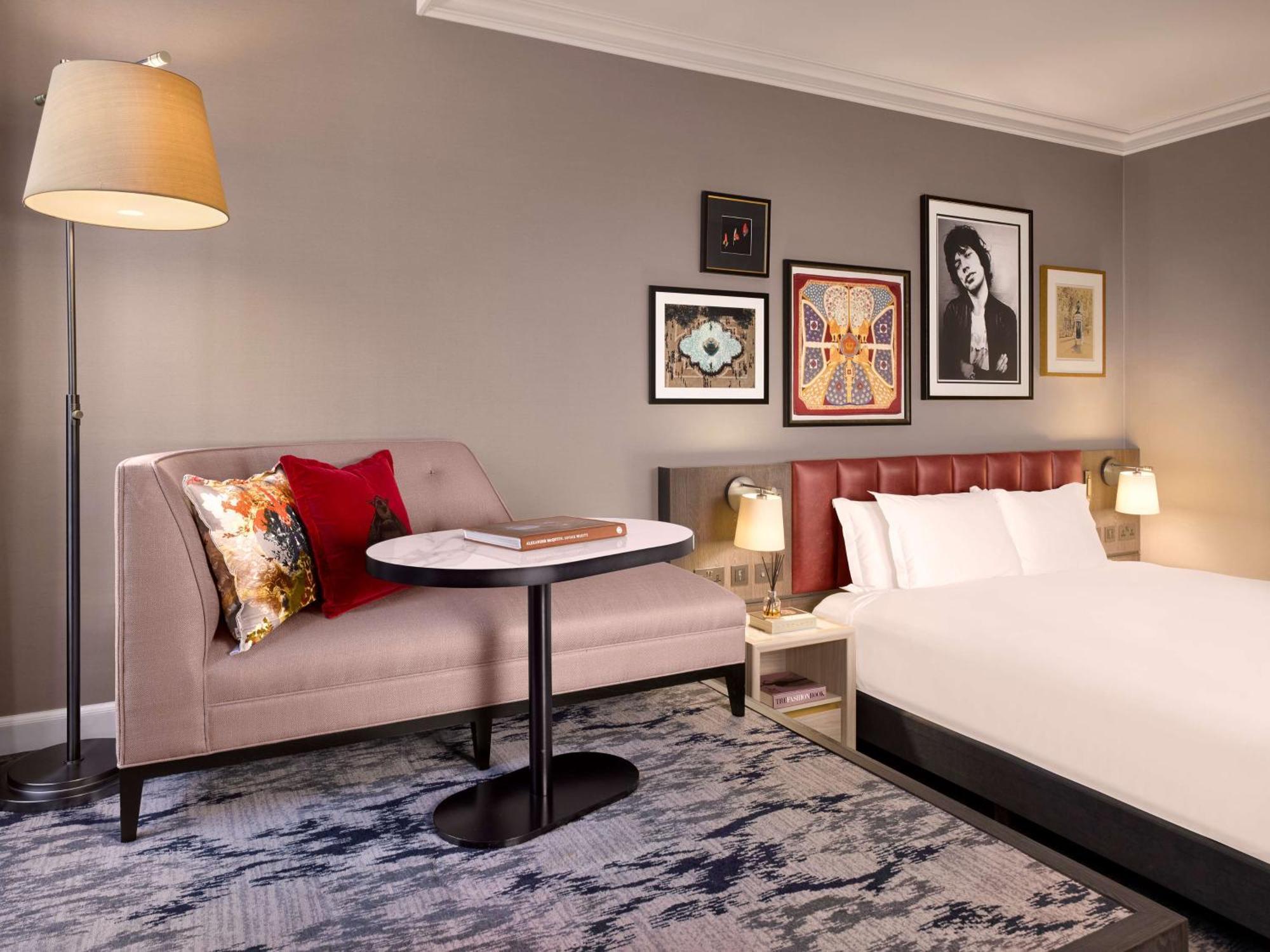 The Trafalgar St. James, Curio Collection By Hilton Hotel Londen