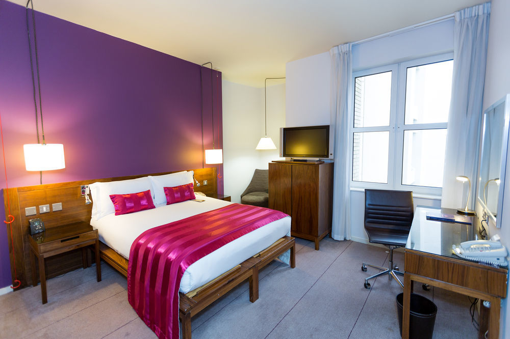 The Trafalgar St. James, Curio Collection By Hilton Londres
