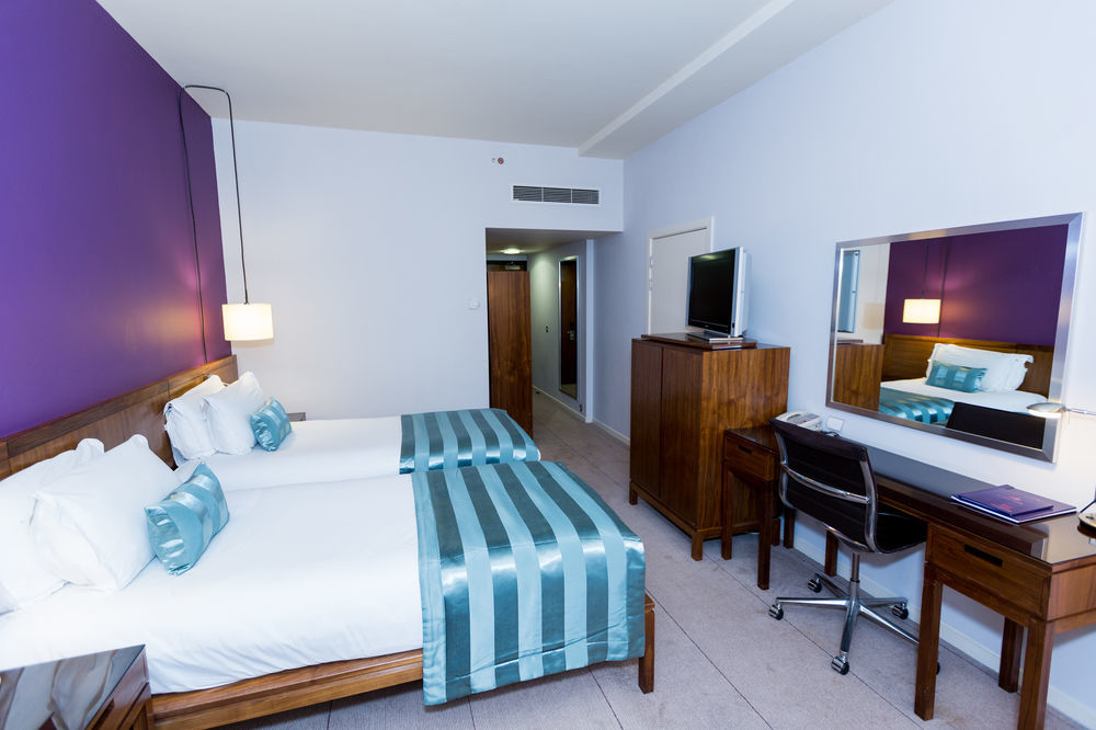 Hotel The Trafalgar St. James, Curio Collection By Hilton 5*