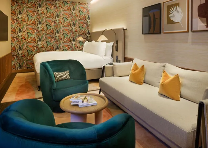 The Trafalgar St. James, London Curio Collection By Hilton